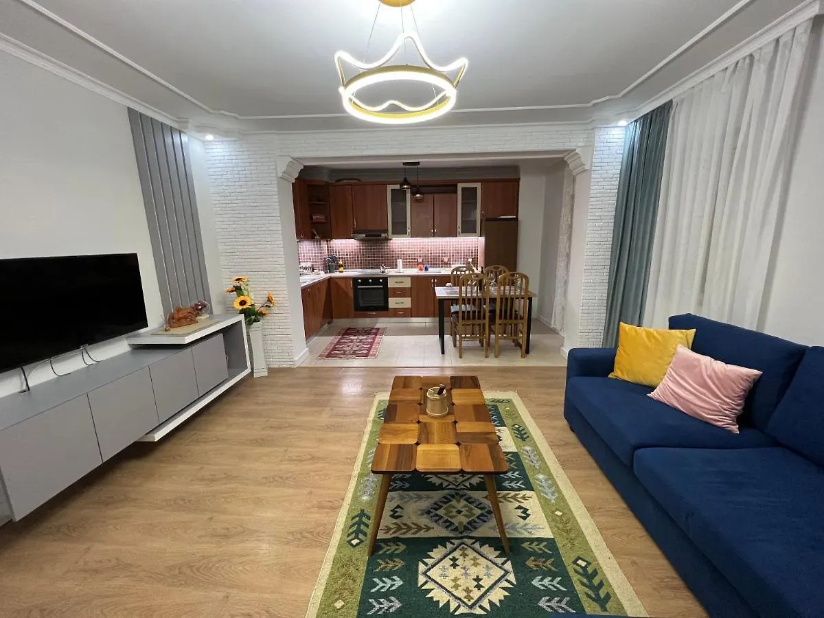 Lejlighed Chestnut Yard Villa Tirana